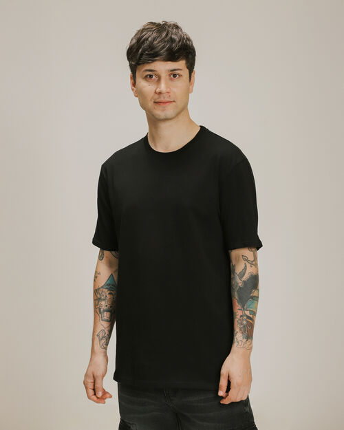 Playera Básica Negra